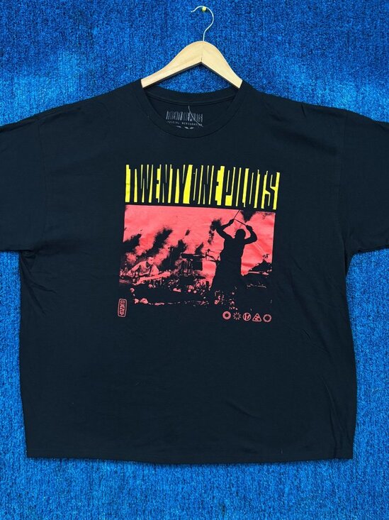 Twenty One Pilots Clancy Tour Livewire Pop Rock Duo Tee 2X - Picture 1 of 4